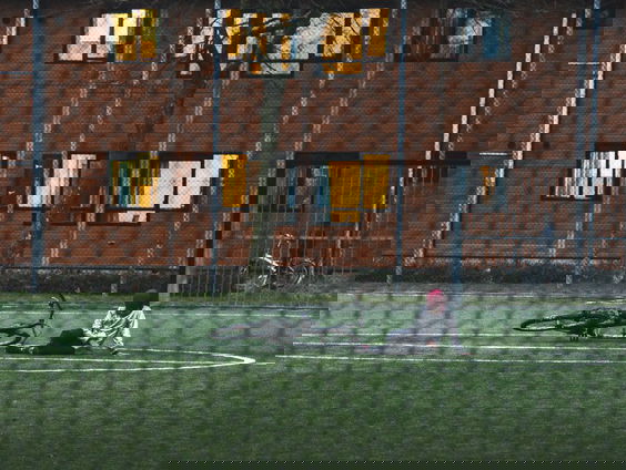 Ondanks aandacht blijft Den Haag stil over kinderen in noodopvang