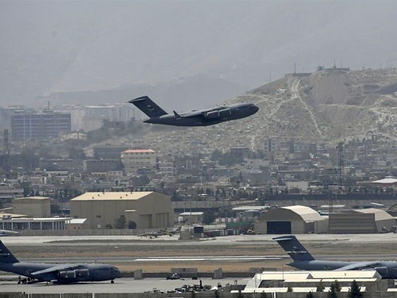 Nog steeds wachten sommige Afghanen op hun evacuatie