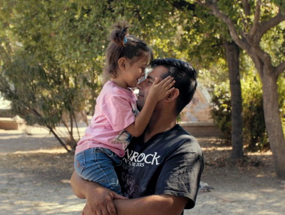 Gevluchte ouders schrijven brieven aan hun kinderen