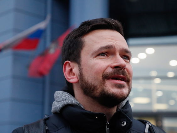 Wat zegt de rechtszaak tegen deelraadslid Ilya Yashin over het verzet tegen de oorlog in Rusland?