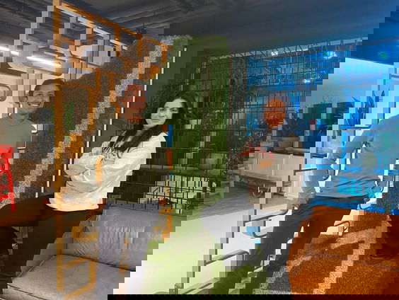 De nacht van Omroep ZWART over stereotype denkbeelden bij jongeren met Javier Koole