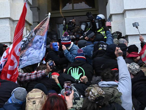 Trump lijkt steeds meer betrokken bij Capitoolbestorming