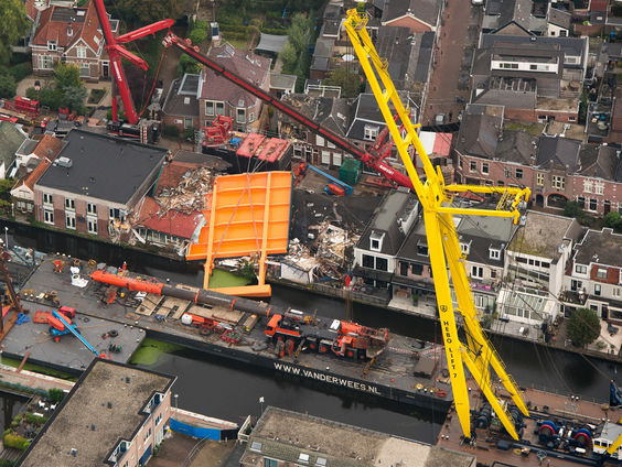 Terug naar Toen: toen bouwkranen in Alphen aan de Rijn omvielen (2015)