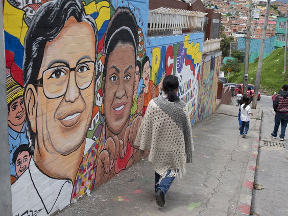 Colombia koerst af op een politieke aardverschuiving