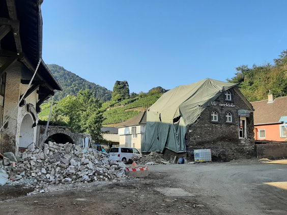 Sinds de overstromingen staat in het Duitse plaatje Mayschoss de tijd stil