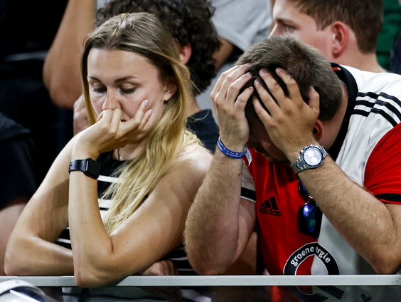 Feyenoordfans in Tirana teleurgesteld, maar ook trots