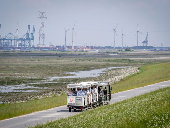 De Hedwigepolder: het meest omstreden stukje Nederland