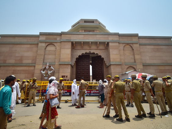 Tempel of een moskee?