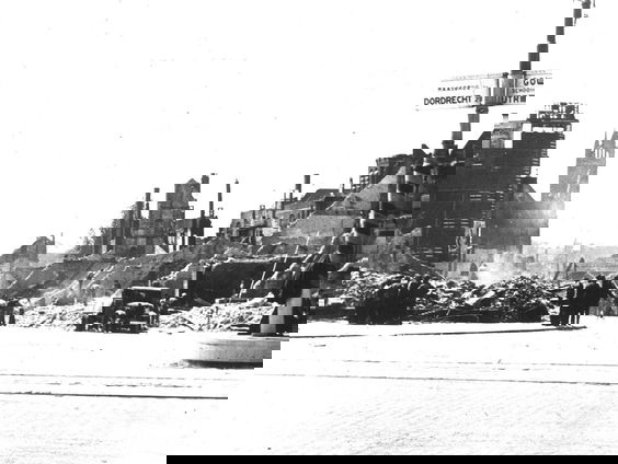 Na 82 jaar lijst van slachtoffers Rotterdams bombardement