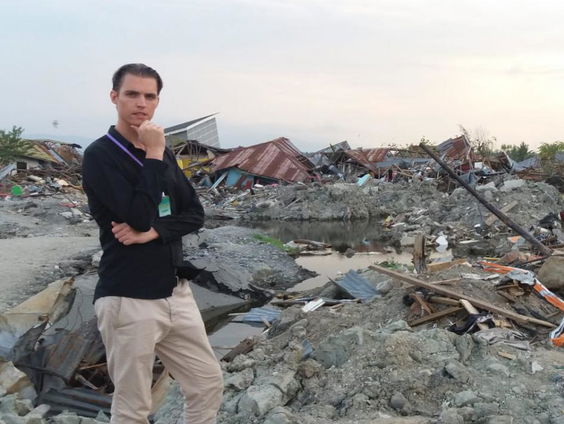 Hielke Zantema reist naar rampgebieden om hulp te verlenen