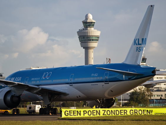 Greenpeace over het besluit om het aantal vluchten op Schiphol te verlagen