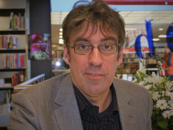 Frits Wester over het Alkmaar van Joost Zwagerman