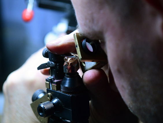 Diamantsector ontkomt aan Europese sancties