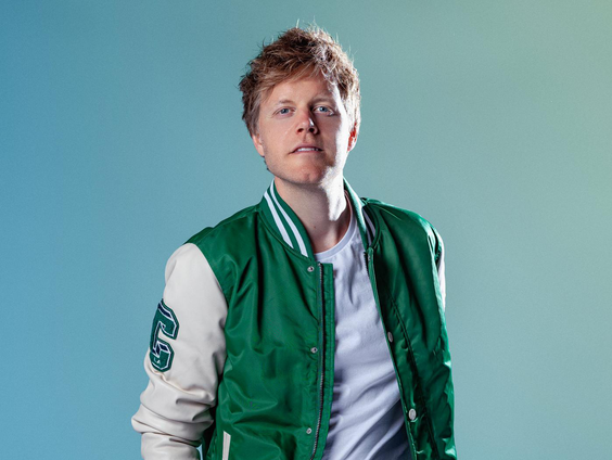 Lex Uiting, singer-songwriter en presentator