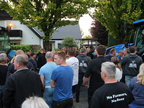 Stand.nl: 'Politici thuis opzoeken is onacceptabel'