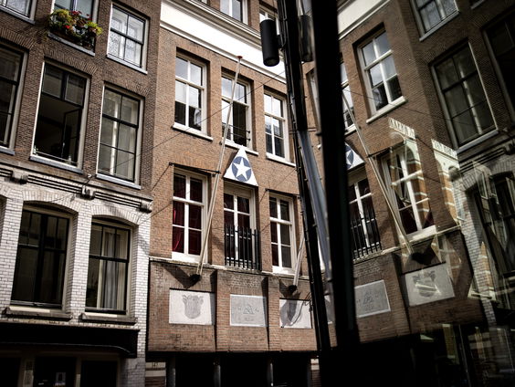 270 leden ondertekenen brief tegen seksisme binnen Corps