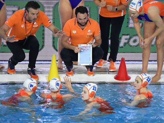 Hoge verwachtingen bij nieuwe bondscoach waterpolovrouwen