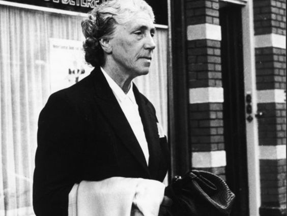 Terug naar Toen: Vandaag in 1956 zorgde een artikel over gebedsgenezeres Greet Hofmans voor veel ophef in ...