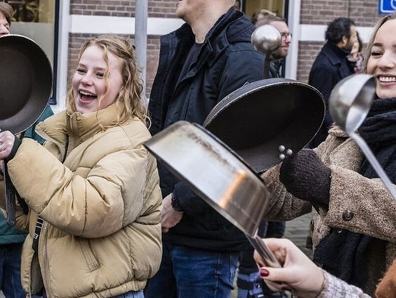 Stand.nl: Gemeenten mogen best de kont tegen de krib gooien