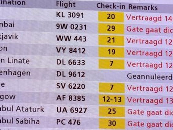 Duizenden mensen wachten nog op het geld van hun geannuleerde vluchten door corona