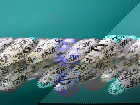 De volle bingokaart van Gaston Starreveld