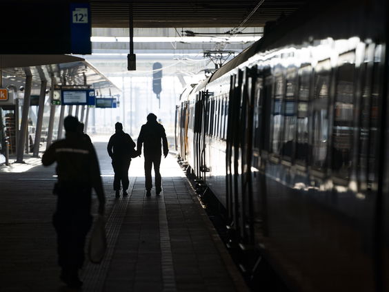 NS gaat met camera's live meekijken in treinen waar veel overlast is