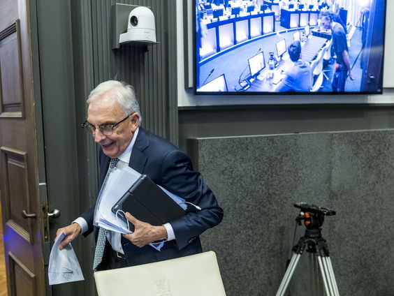 Voor fraude veroordeelde Van Rey is weer wethouder