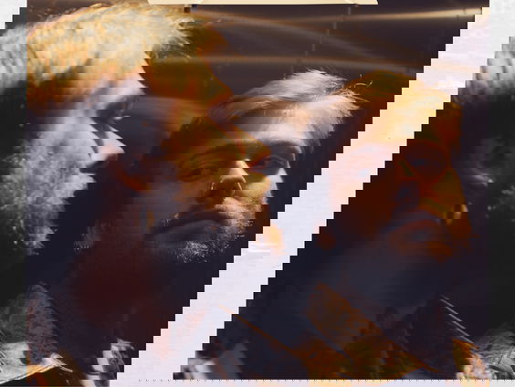 Dani van Velthoven geeft met 'Ik Ben Jij' een stem aan nabestaanden van zelfdoding