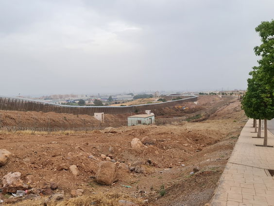 Een week na de massale bestorming Spaanse enclave