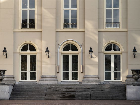 Stand.nl: 'De nieuwe ministersploeg ziet er veel belovend uit'