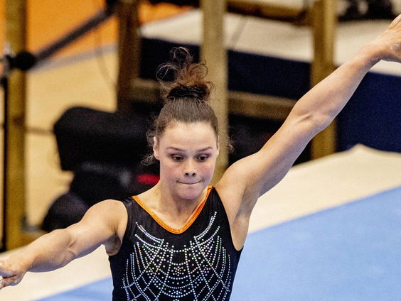 Turnster Elze Geurts herstelt van zware knieblessure: 'Kwaliteit van haar bewegen is echt fantastisch'