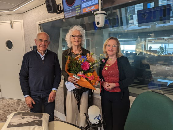 De Winnaar van De Gouden Ganzenveer is.... Nelleke Noordervliet