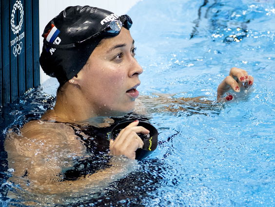 Ranomi Kromowidjojo wint goud op 50 vlinder