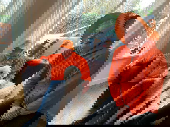 Olympische veteranen kijken samen naar 1500 meter mannen