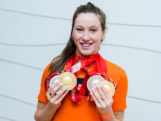 Olympiërs terug uit Peking, weerzien met vrienden en familie