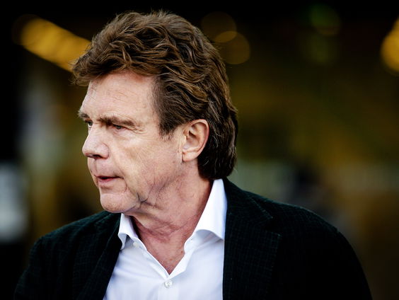 Medewerksters Talpa plaatsen paginagrote advertentie voor John de Mol