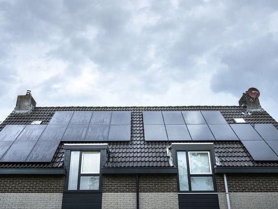 Tweede Kamer debatteert over afbouw subsidieregeling zonnepanelen