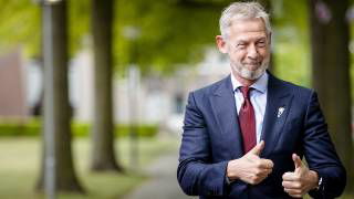 Waarnemend burgermeester van Tilburg Onno Hoes reageert op het oppakken van ...