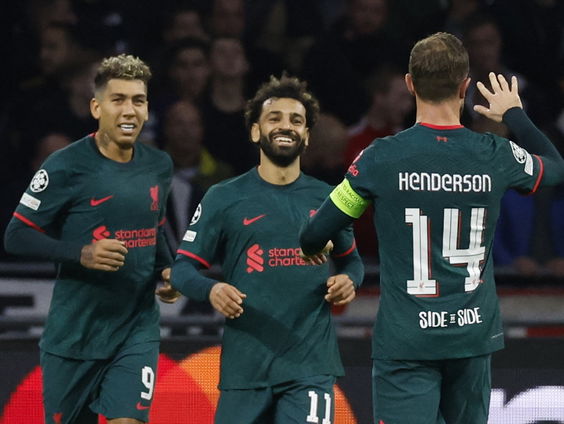 Liverpool opent de score in Amsterdam