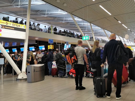 MAX Ombudsman begint proefproces tegen Schiphol