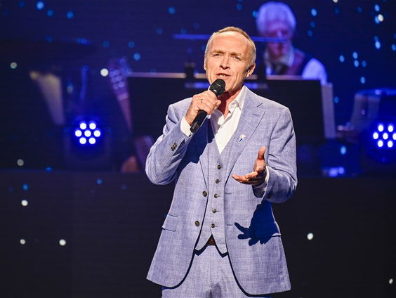 Stef Bos over zijn nieuwe tournee