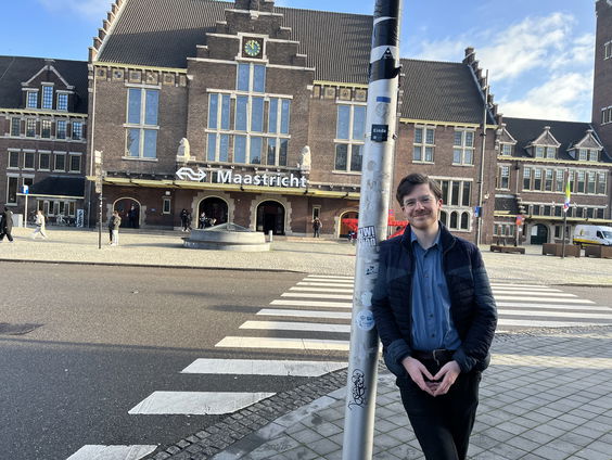 Op pad met Jules Ortjens die met Volt zich verkiesbaar stelt voor de gemeenteraadsverkiezingen