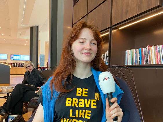 2 jaar na Russische invasie: het verhaal van Boetsja-overlever Yana Roedenko