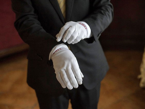 Veel butlers opgeleid in Nederland: ‘Je moet een alleskunner zijn’