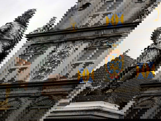 Wat moet Hoorn doen met standbeeld J.P. Coen en slavernijverleden?