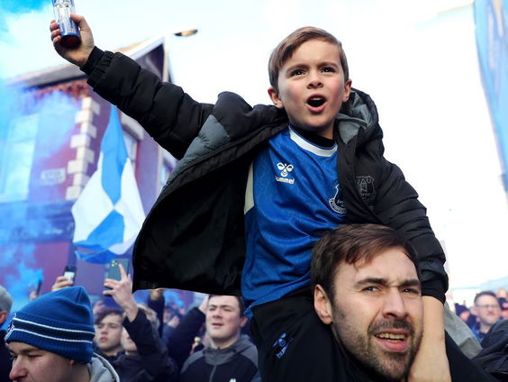 Hoe de keiharde aanpak in Engeland het voetbal heeft gered