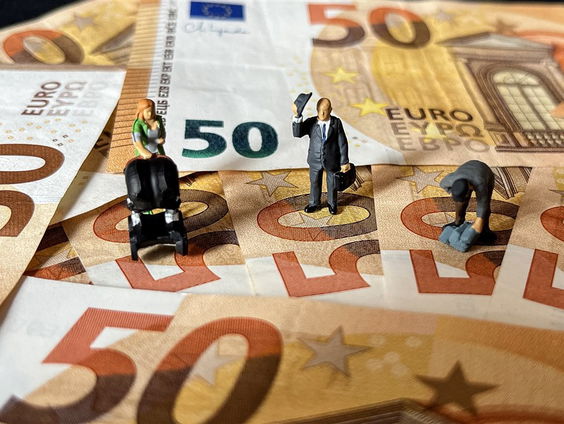 Stand.nl: De loonkloof tussen mannen en vrouwen is niet op te lossen