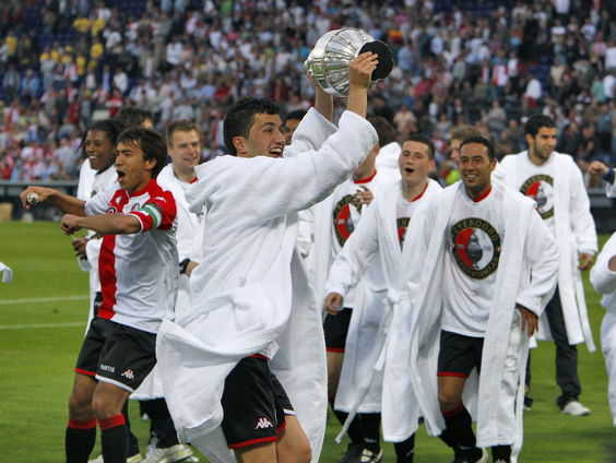 Bekerfinale gewonnen? Badjas aan! Maar waarom...?