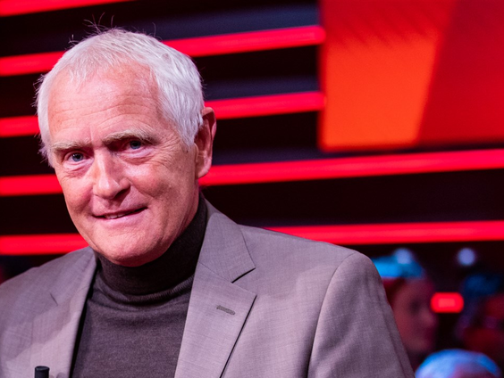 Peter van Uhm deelt zijn (tegeltjes)wijsheden in 'Notities van een generaal'