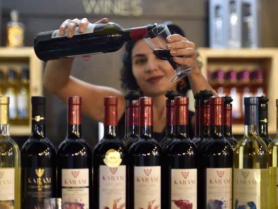 Overheid trekt stekker uit tafel voor alcoholpreventie